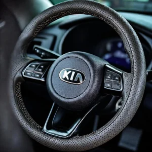 Фото по теме: Складки при перетяжке руля Kia Ceed экокожей: неправильная выкройка оплетки